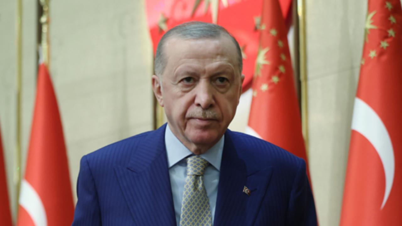 Cumhurbaşkanı Erdoğan'dan Regaib Kandili mesajı