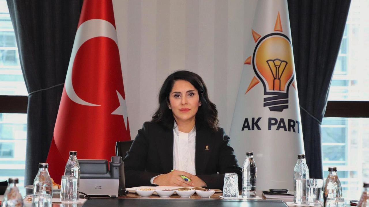AK Parti Genel Başkan Yardımcısı Tuncer’den Regaib Kandili mesajı