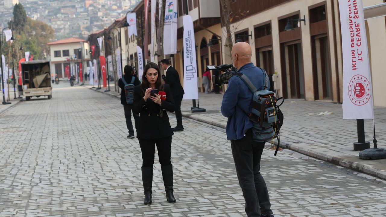 Hatay'da ağırlanan gazeteciler 6 Şubat depremleri sonrası yapılan çalışmaları inceledi
