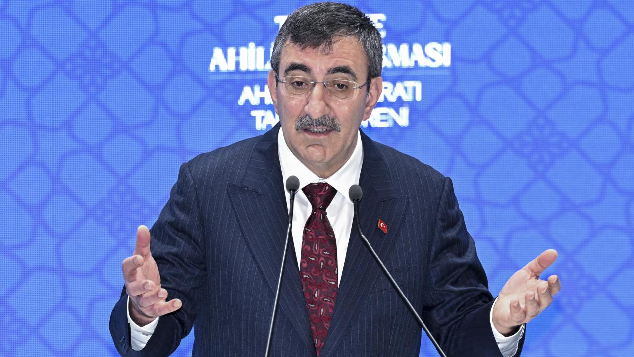 Cumhurbaşkanı Yardımcısı Yılmaz: Vatandaşı aldatan politikalarla hiçbir yere varılamaz