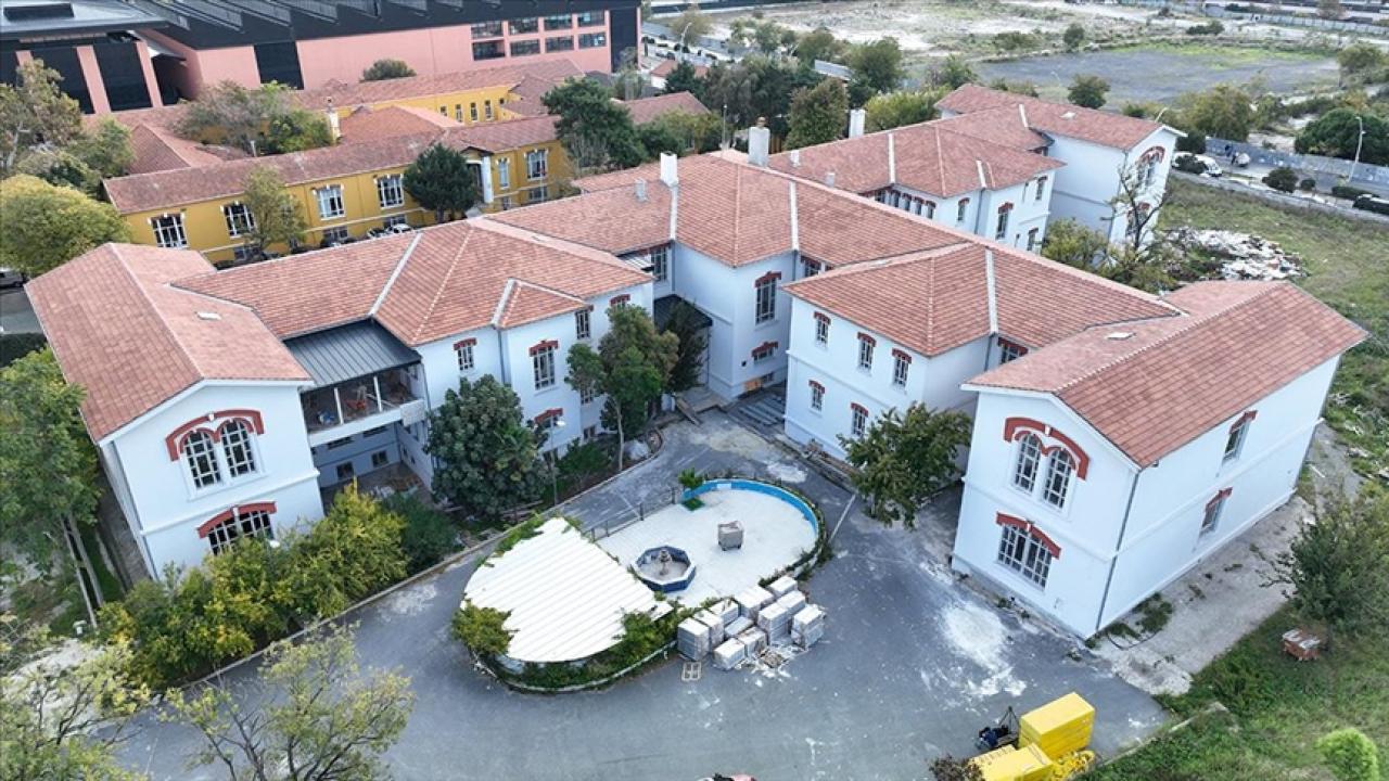 Balıklı Rum Hastanesini ve SGK'yi zarara uğrattığı iddia edilen 5 sanığa dava