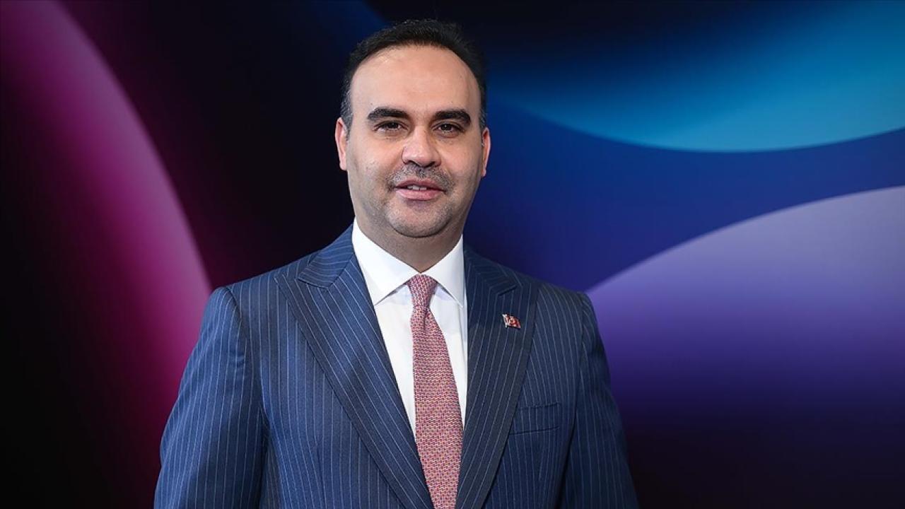 Bakan Kacır, "Bayraktar KIZILELMA"nın "kol uçuşu"nu değerlendirdi