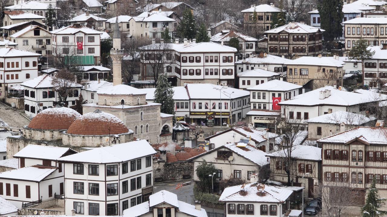 Karabük'teki kış manzaraları havadan görüntülendi