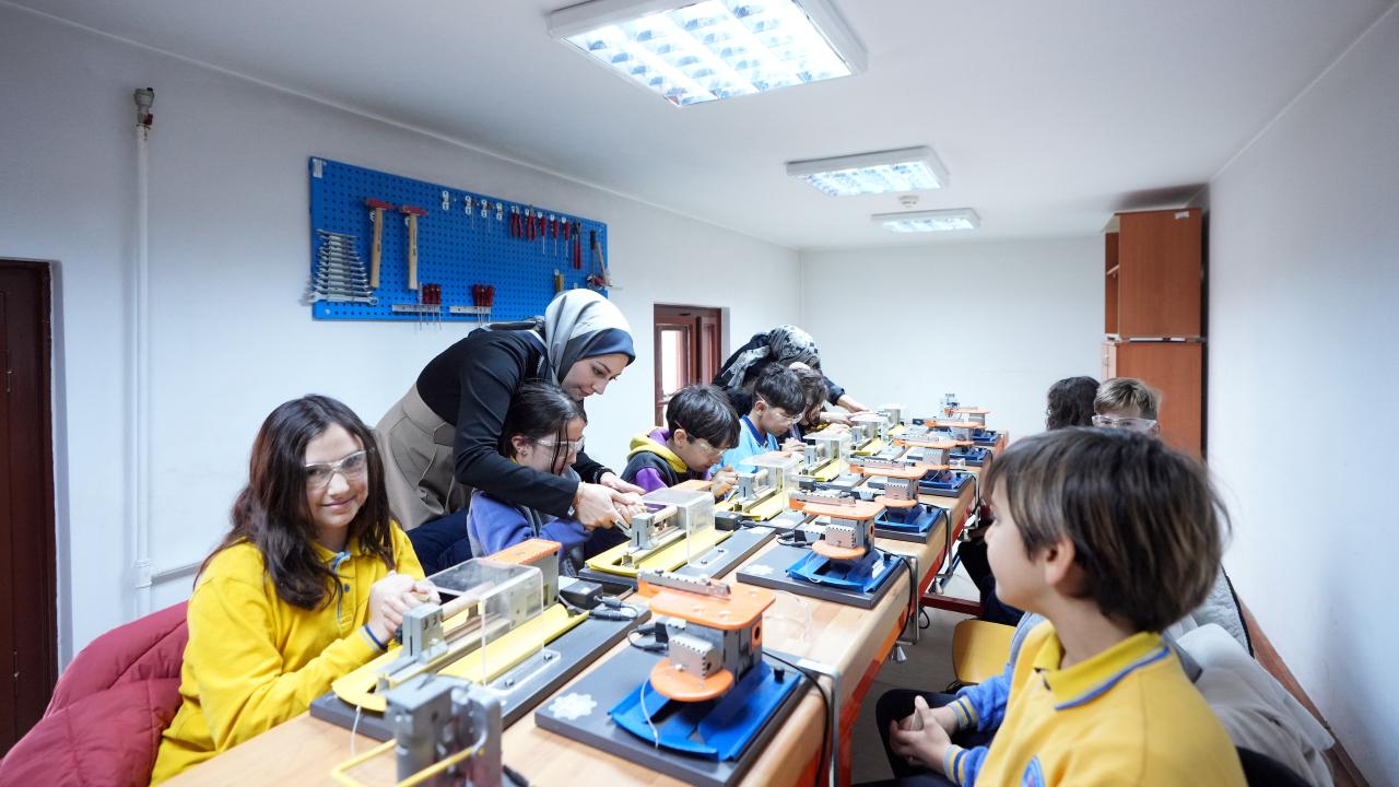 "Kütüphanelerdeyiz" etkinliğiyle öğrenciler okuma kültürüyle buluşuyor