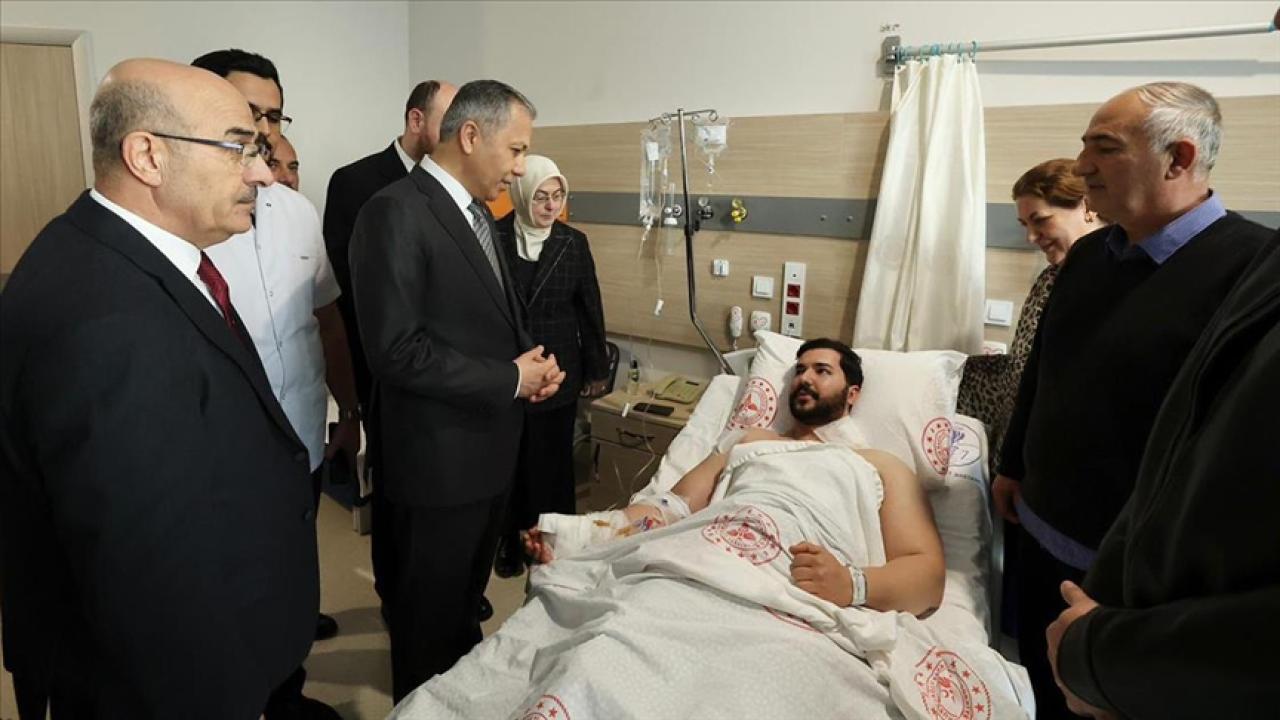 Bakan Yerlikaya, Yalova'daki DEAŞ operasyonunda yaralanan güvenlik güçlerini ziyaret etti