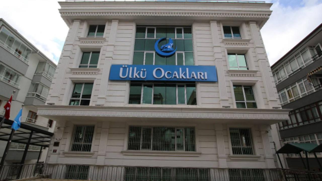 Değişen Devirde Değişmeyen Nesle Değişmeyen Emanet