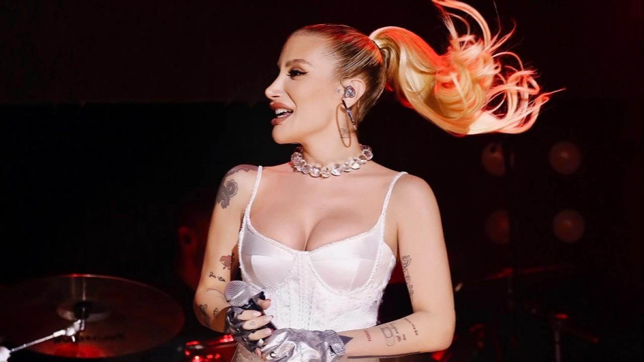 Sezen Aksu, İrem Derici için özel şarkı hazırladı