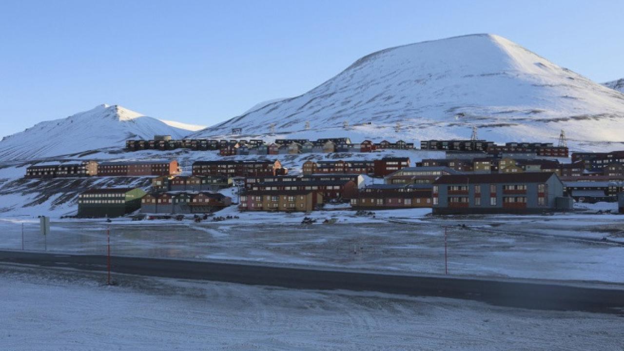 Dünyanın En Gizemli Kasabası: Hiç Kimsenin Ölemediği Yer, Longyearbyen