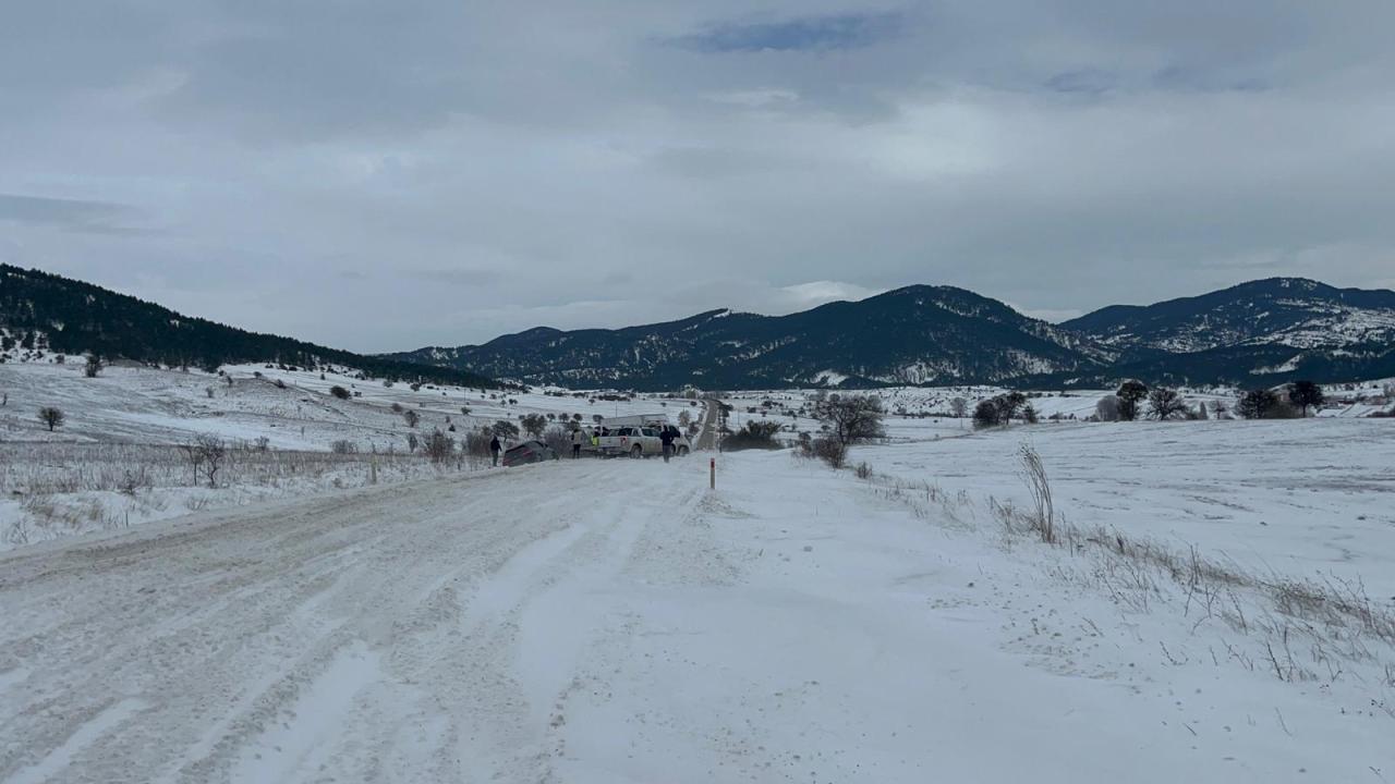 Çankırı'nın Çerkeş ilçesinde kar nedeniyle ulaşım aksadı