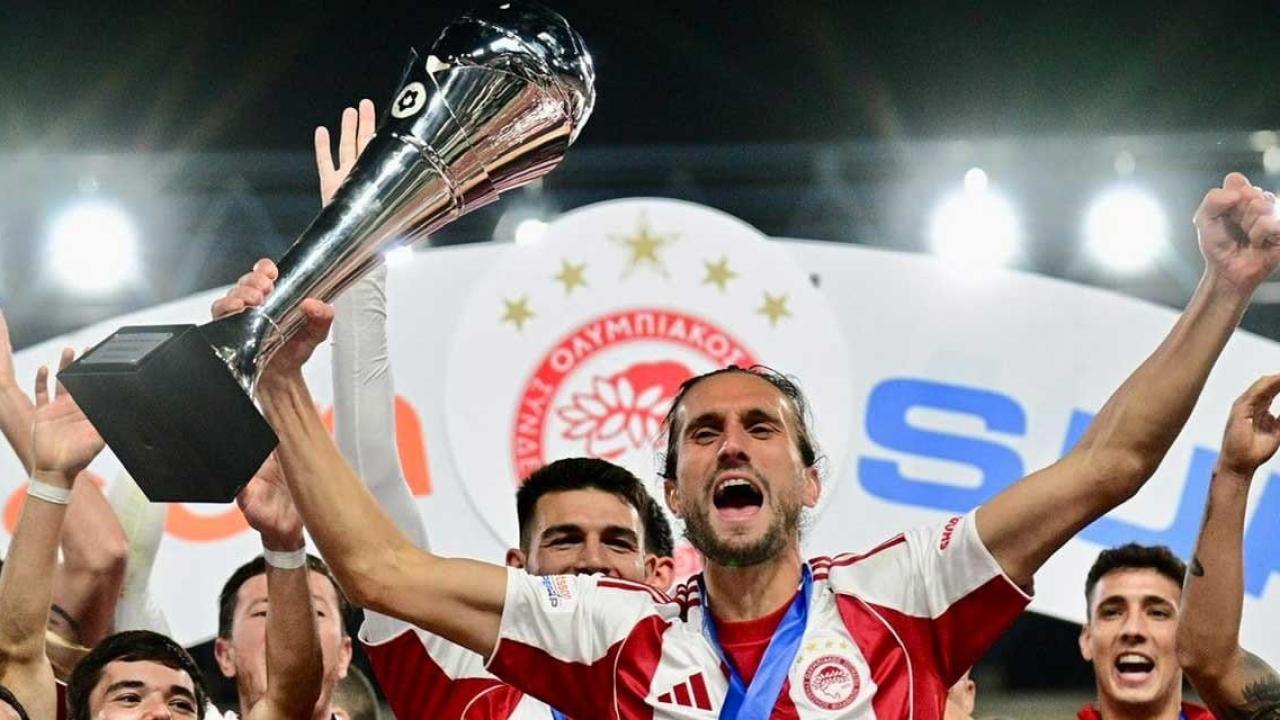 Yusuf Yazıcı'nın gol attığı maçta Olympiakos, Yunanistan Süper Kupası'nı kazandı
