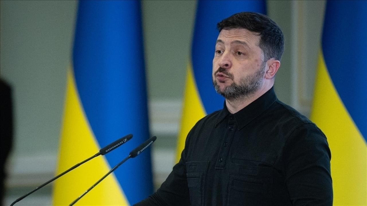 Zelenskiy, diplomasinin başarısız olması durumunda "aktif bir savunmaya" hazırlanacaklarını belirtti