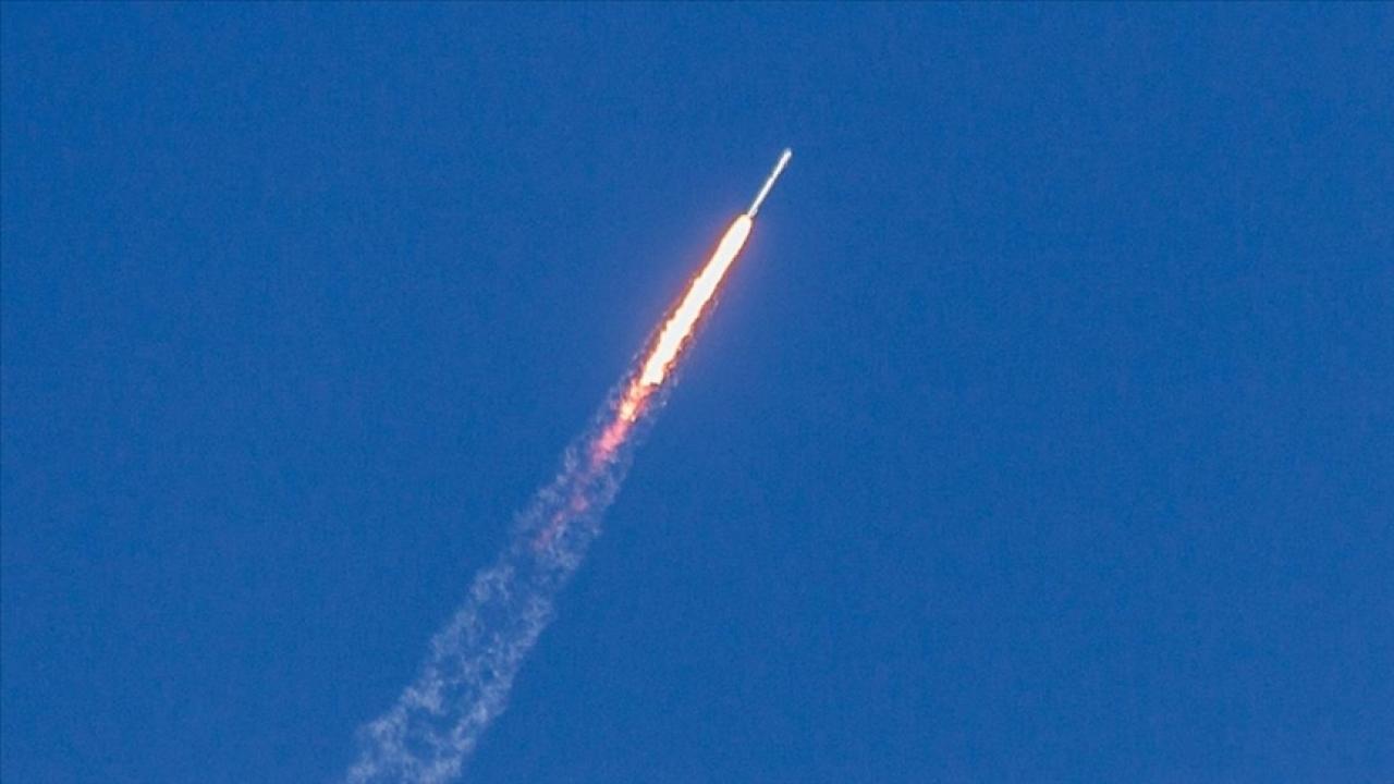 Kuzey Kore lideri Kim'in izlediği tatbikatta hipersonik füze fırlatıldığı belirtildi