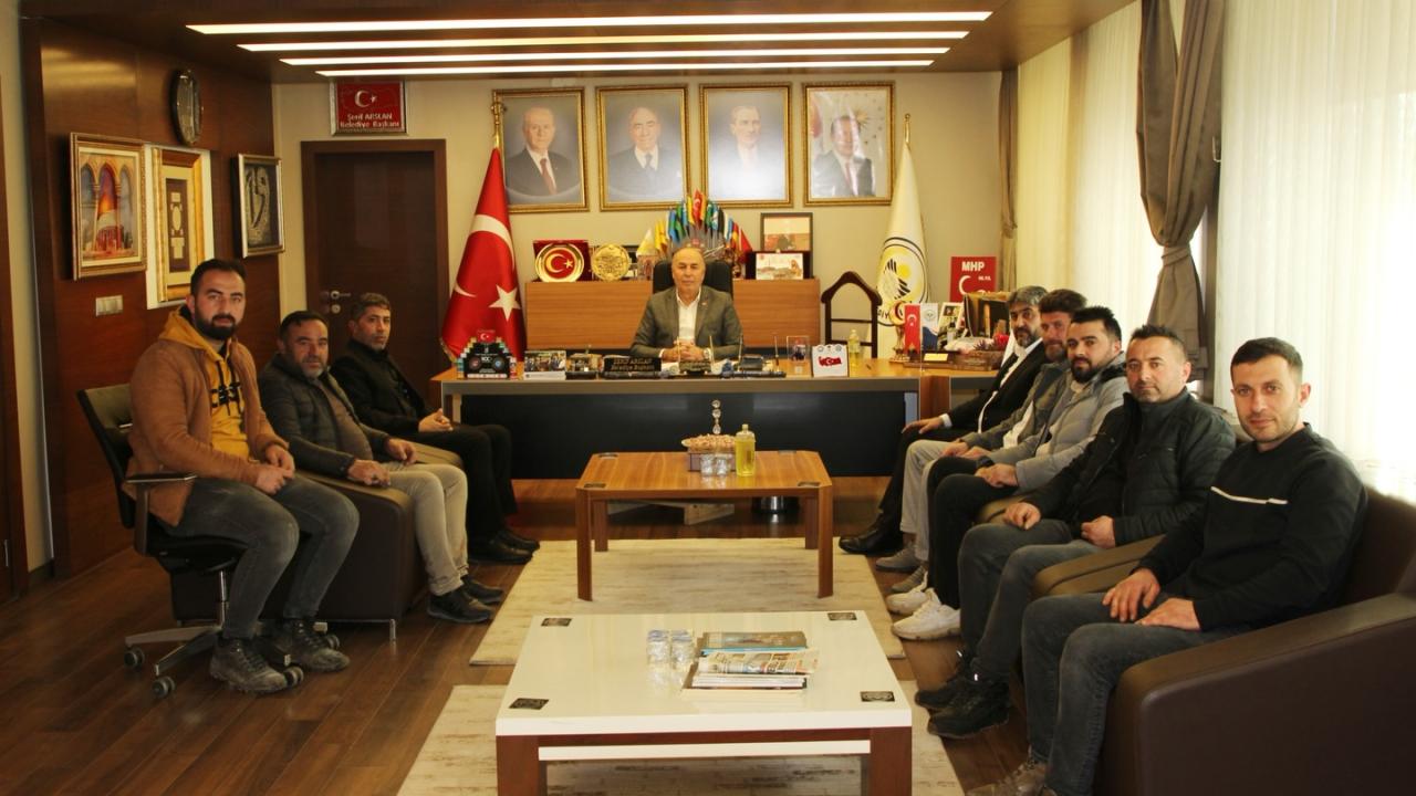 Esnaf ve Sanatkarlar Odası Başkan Adayı Murat Odabaş’tan Belediye Başkanı Şerif Arslan’a ziyaret