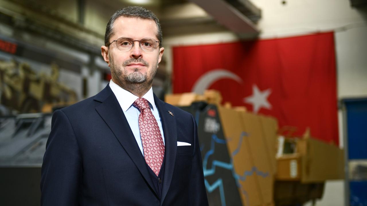 Zırhlı kara aracı üreticisi FNSS'de bayrak değişimi