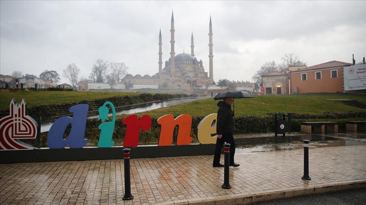 Edirne ve Kırklareli'nde sağanak etkili oldu