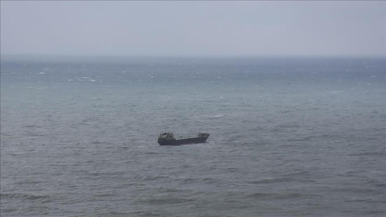 ABD'nin Sahil Güvenlikten kaçan Rusya tescilli petrol tankerine müdahale etmeyi planladığı iddiası