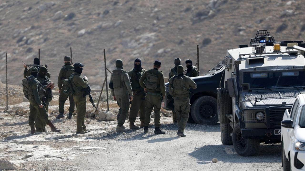 İsrail, işgal altındaki Batı Şeria'da Filistinlilere ait 694 dönüm araziye el koydu