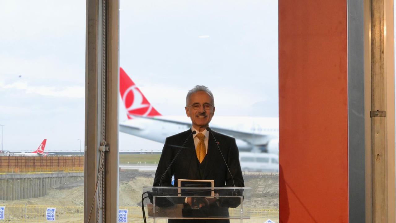 Bakan Uraloğlu: İstanbul Havalimanı’nda Avrupa’nın en büyük geniş gövde uçak motoru bakım merkezi kurulacak