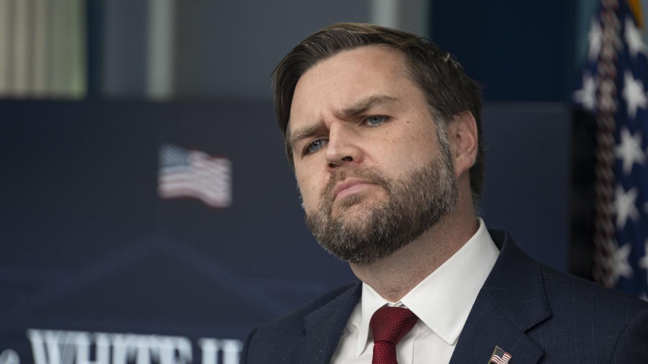 ABD Başkan Yardımcısı Vance, ICE polisinin öldürdüğü kadının "sol ideolojinin kurbanı" olduğunu savundu