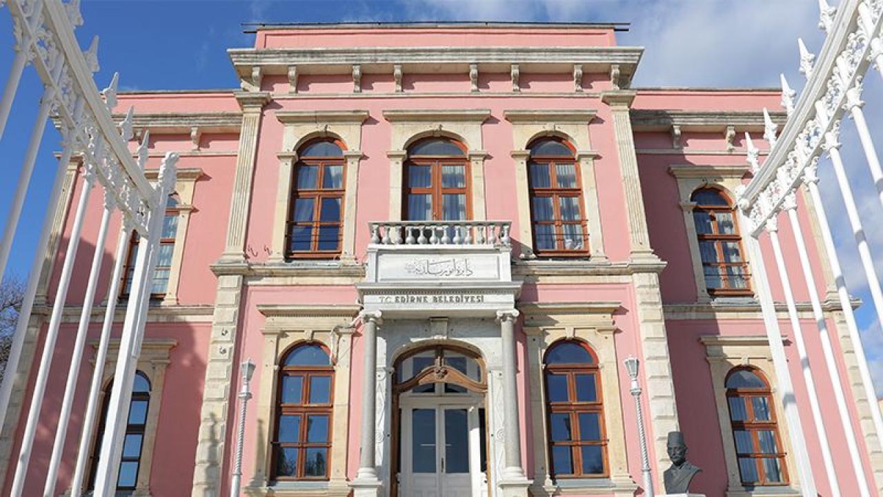 Edirne Belediyesi şebeke suyuna kimyasal karıştığı iddialarının doğru olmadığını bildirdi