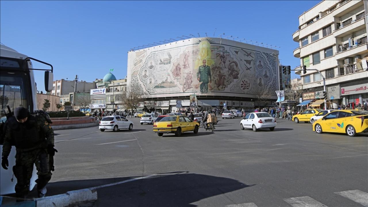 İran'ın başkenti Tahran’da halka “dışarı çıkmayın” uyarısı yapıldı