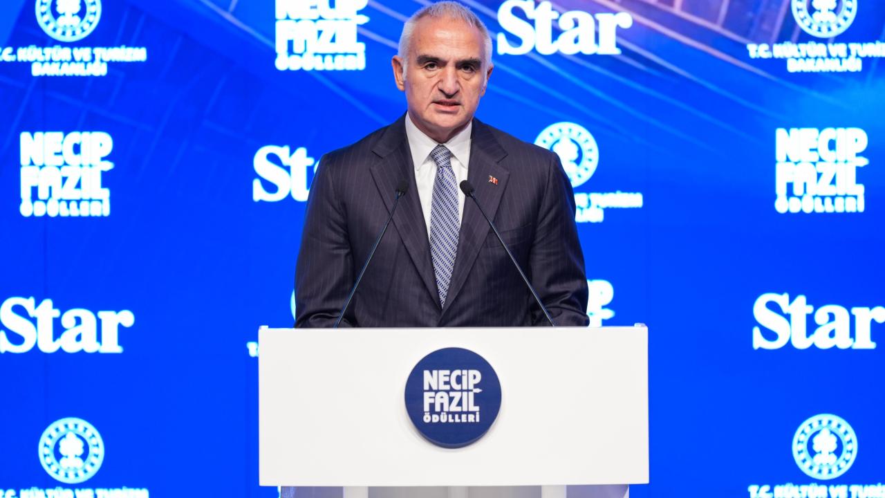 Bakan Ersoy: Necip Fazıl Ödülleri'nin kültür hayatımızda ne denli güçlü bir karşılık bulduğunu açıkça görüyoruz