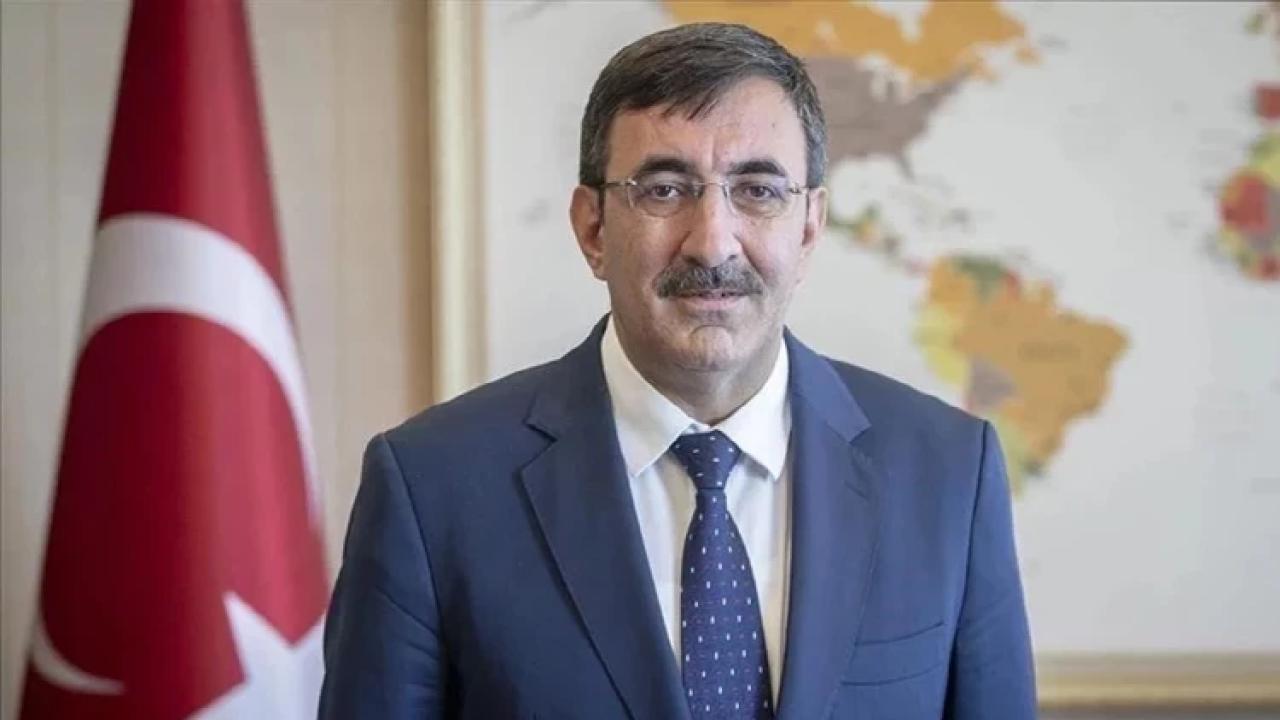 Cumhurbaşkanı Yardımcısı Yılmaz: Ülkemizde ve dünyada yaşanan gelişmelerin kamuoyuna aktarılması son derece kıymetlidir