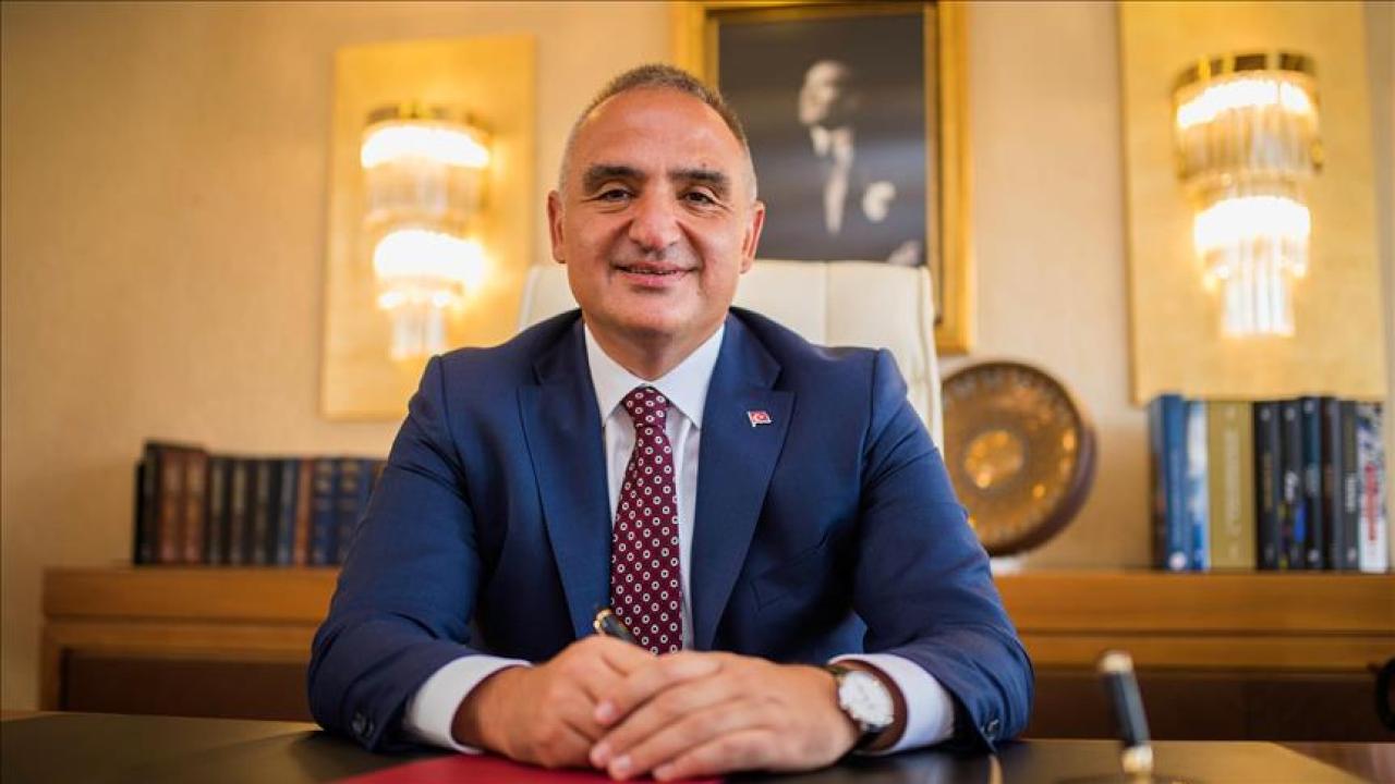 Bakan Ersoy, 10 Ocak Çalışan Gazeteciler Günü'nü kutladı