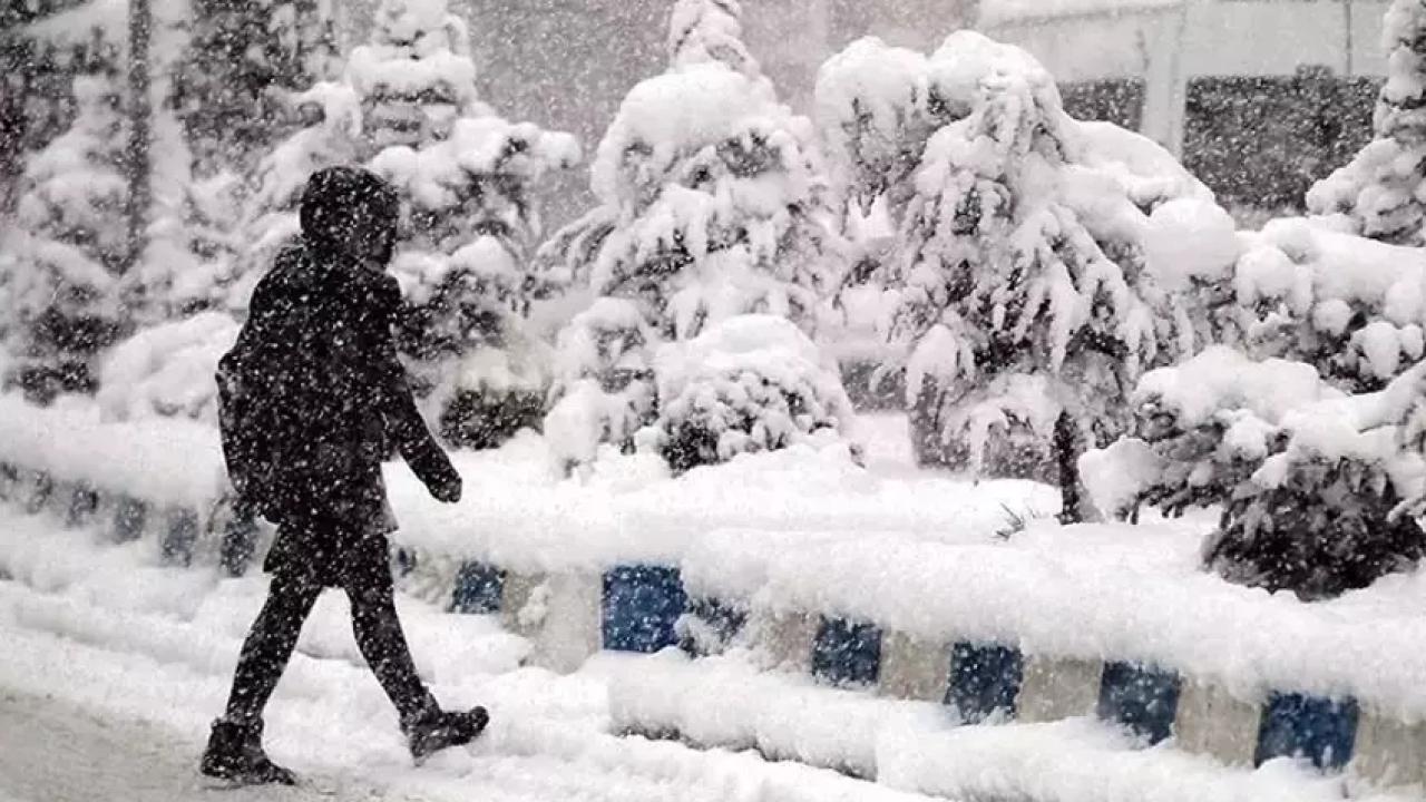 Ankara'da taşımalı eğitime bir gün ara verildi