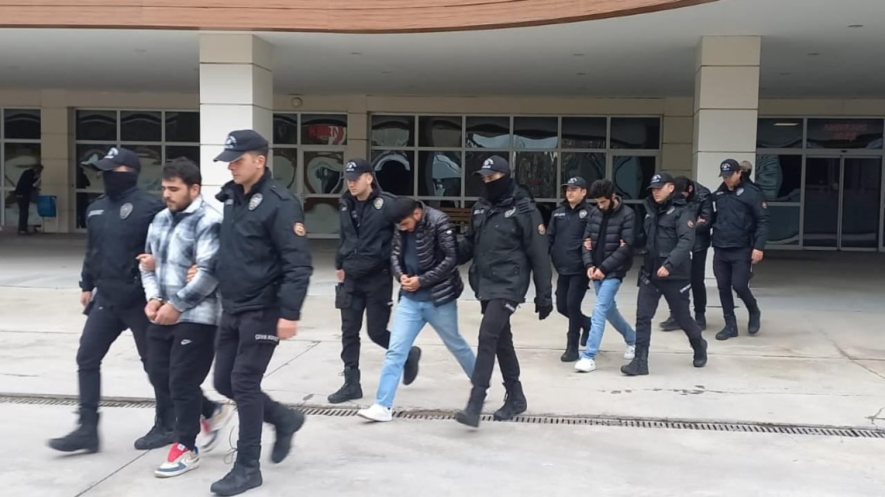 Manisa merkezli 6 ilde DEAŞ operasyonunda 7 kişi yakalandı