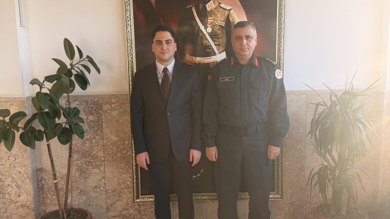 Ülkü Ocakları İzmir İl Başkanı Kılıç'tan İzmir İl Jandarma Komutanı Tümgeneral Metin Düz’e ziyaret