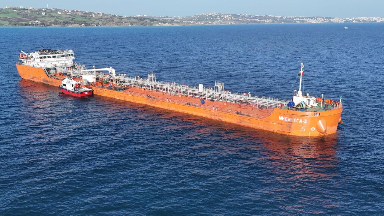 Kazakistan, petrol sevkiyatı yapan tankerin Karadeniz'de İHA saldırısına uğradığını doğruladı