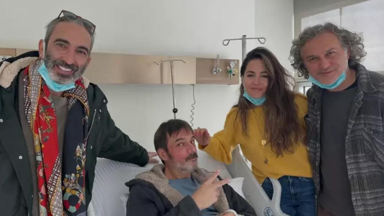 Hastaneden 'Geniş Aile' pozu! Arkadaşları organ nakli bekleyen ünlü oyuncu Ufuk Özkan'ı yalnız bırakmadı