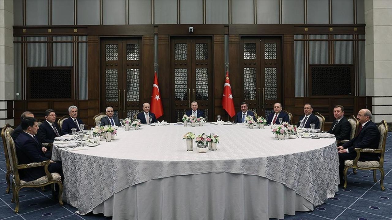 Cumhurbaşkanı Erdoğan, yasama, yürütme ve yargı organlarının temsilcileriyle bir araya geldi