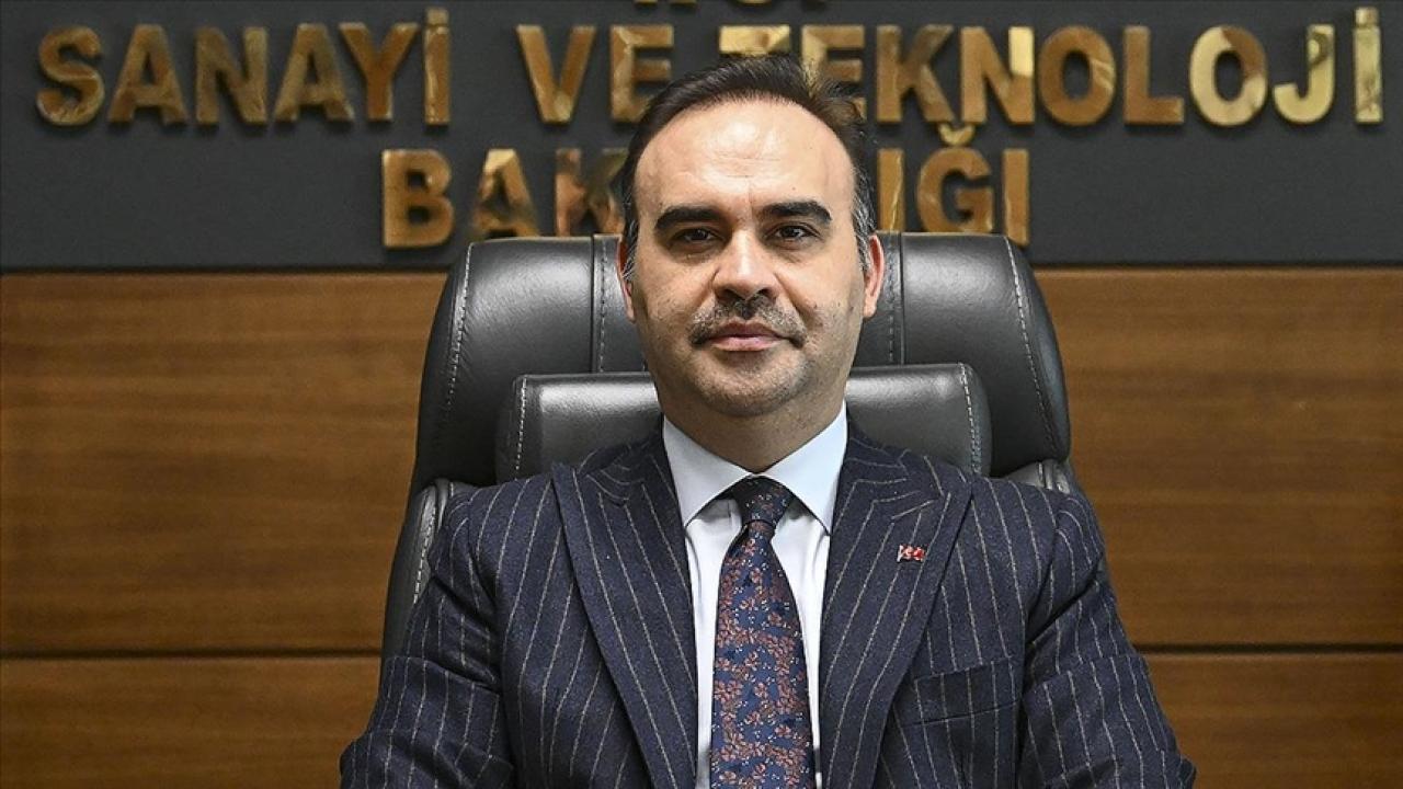 Bakan Kacır: Uzay çalışmalarımızda attığımız her adımla daha ileri hedeflere yürüyoruz