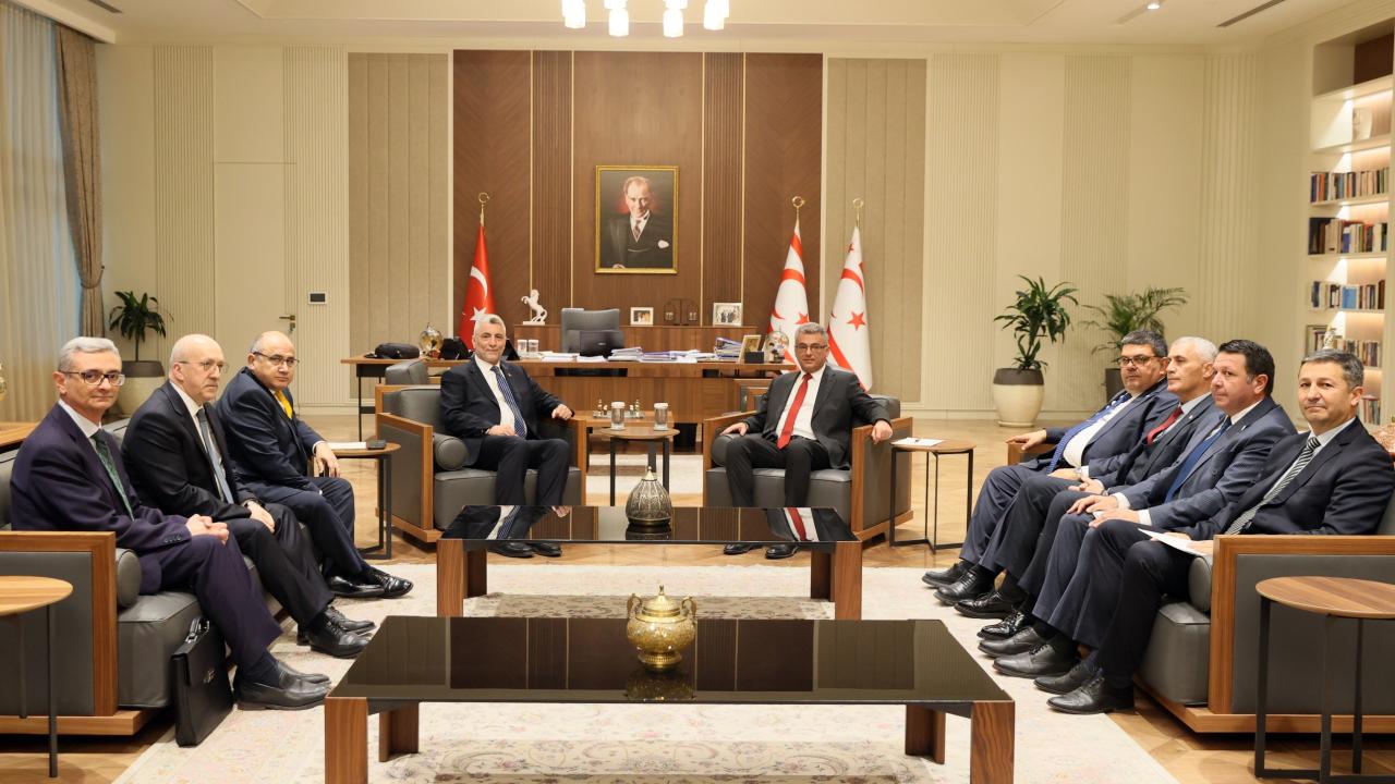 KKTC Cumhurbaşkanı Erhürman, Ticaret Bakanı Ömer Bolat ile görüştü