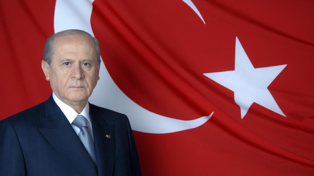 MHP Lideri Devlet Bahçeli: Türk Bayrağı bağımsızlığımızın timsali, şehitlerimizin örtüsü, milli birlik ve beraberliğimizin simgesidir