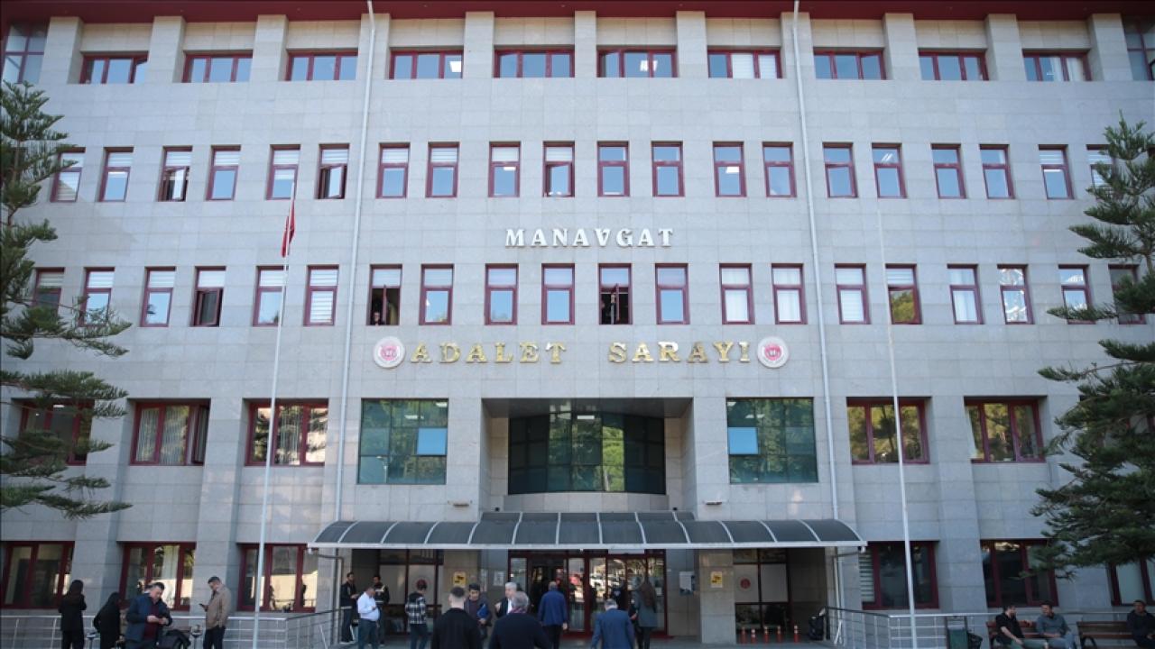 Manavgat Belediyesine yönelik "rüşvet" davası sanıklarının yargılanması sürüyor