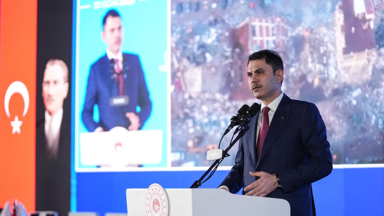 Bakan Kurum: Cumhurbaşkanımızın açıkladığı Yüzyılın Konut Projesi ile 500 bin sosyal konutu milletimize kazandırmak için hızla çalışıyoruz