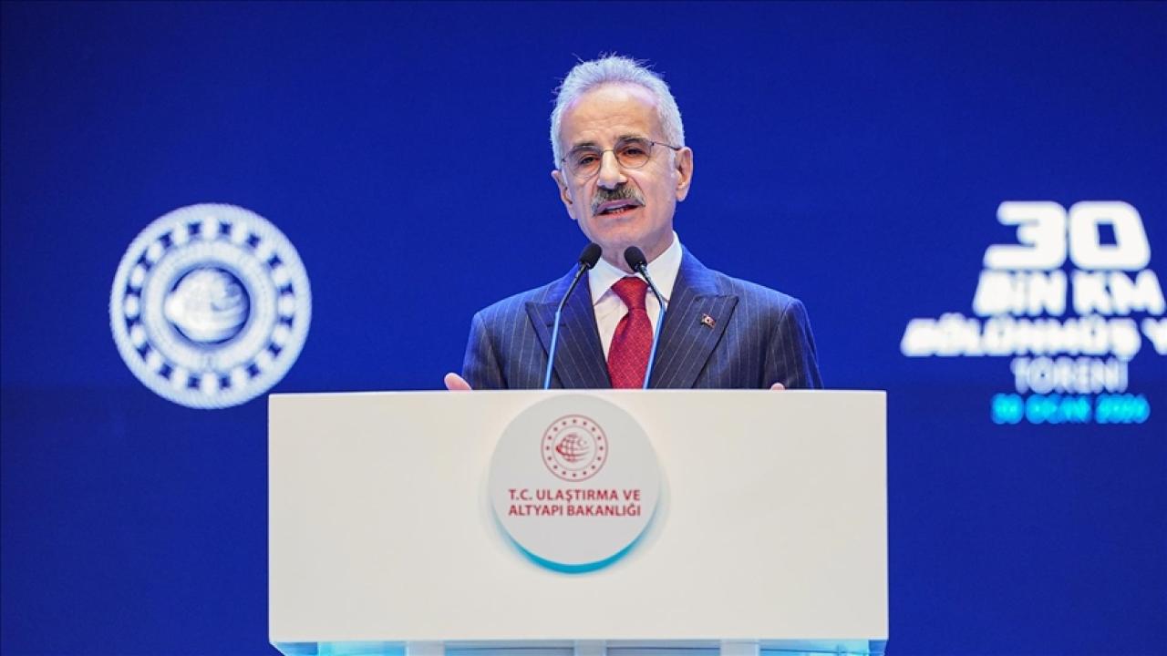 Bakan Uraloğlu: Bölünmüş yol ağımızı 30 bin kilometreye çıkardık