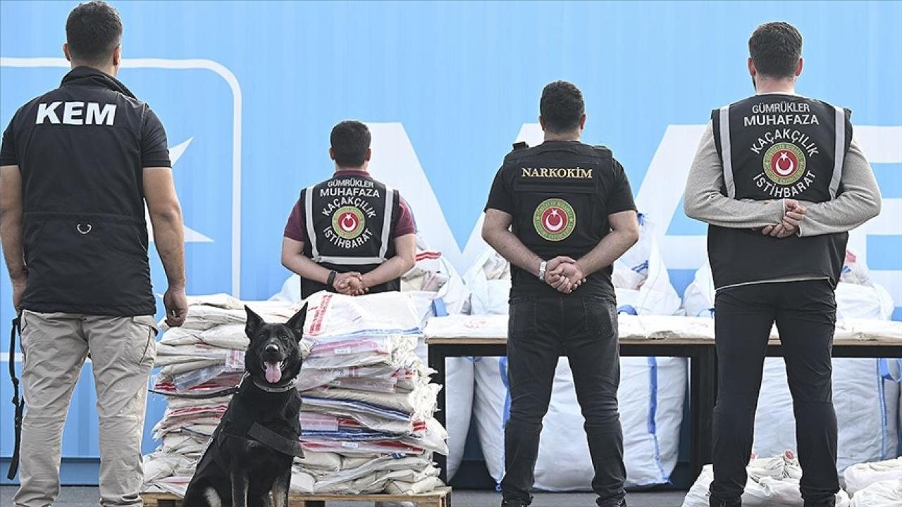 Gümrük Muhafaza ekipleri, İstanbul Havalimanı ve İskenderun Limanı'nda uyuşturucu ele geçirdi