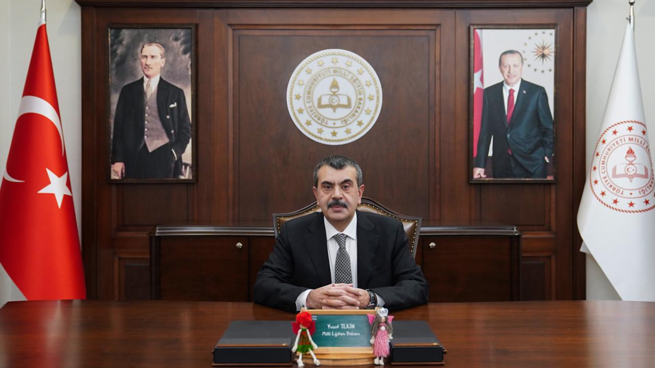 Bakan Tekin'den Berat Kandili mesajı