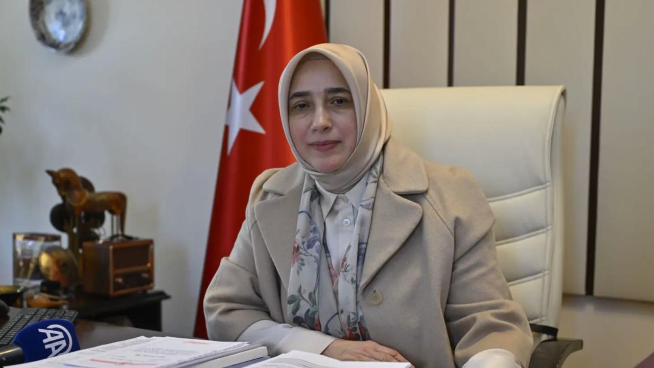 AK Parti Grup Başkanvekili Zengin'den Berat Kandili mesajı