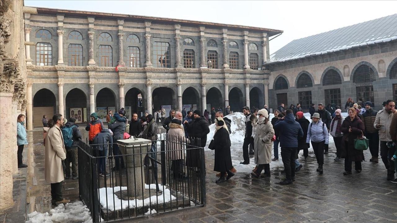 Turizmde hedefini büyüten Diyarbakır bu yıl 2 milyon turisti ağırlamak istiyor