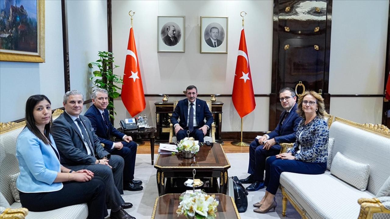 Cumhurbaşkanı Yardımcısı Yılmaz, YASED heyetini kabul etti