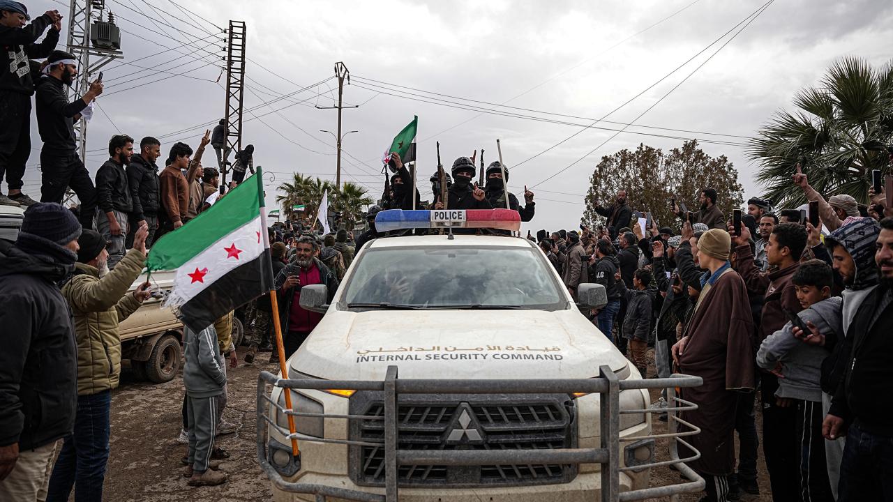 Suriye’de güvenlik güçleri Kamışlı merkezine girdi