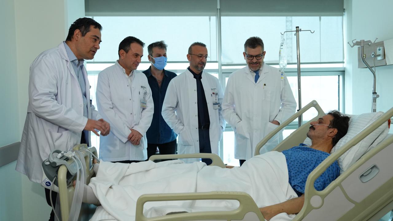 Karaciğer nakli yapılan oyuncu Ufuk Özkan'dan yoğun bakım sonrası ilk açıklama: Yakında ayakta da görüşeceğiz