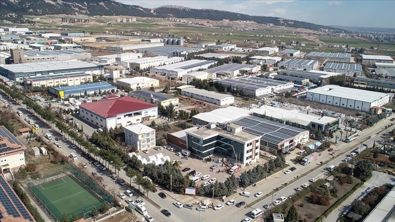 Türk savunma sanayisi yatırımlarıyla deprem bölgesine katkı sağladı