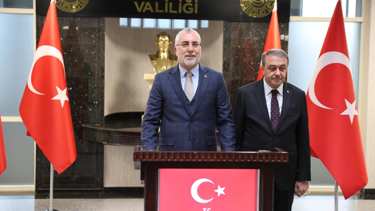 Çalışma ve Sosyal Güvenlik Bakanı Işıkhan, Şanlıurfa Valiliğini ziyaret etti