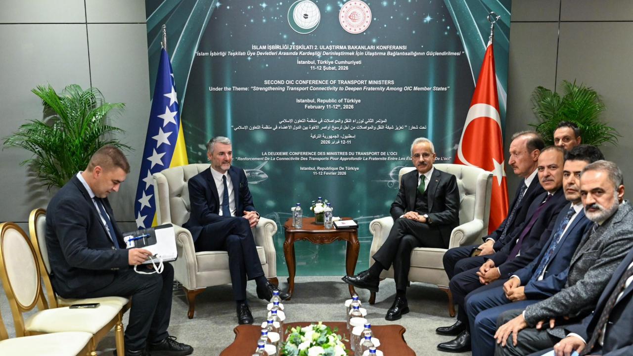Bakan Uraloğlu, Bosna Hersek İletişim ve Ulaştırma Bakanı Edin Forto ile görüştü